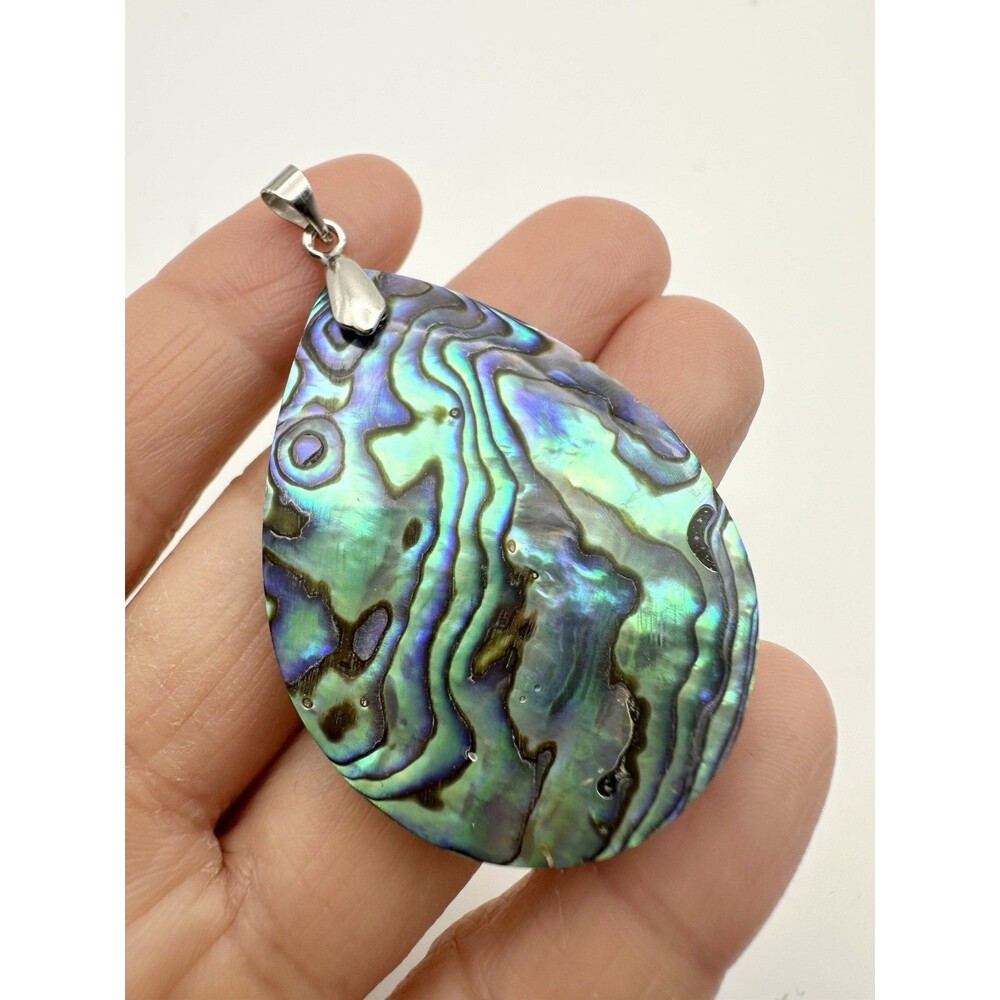 Natural Abalone Shell Pendant - Picture 2 of 5